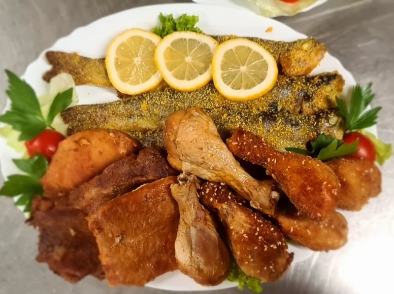 Gyergyószentmiklós Szállás | Motel (K0375-3) A kép szerzői jogvédelem alatt állhat. Javasolt a kapcsolatfelvétel a jog tulajdonossal.