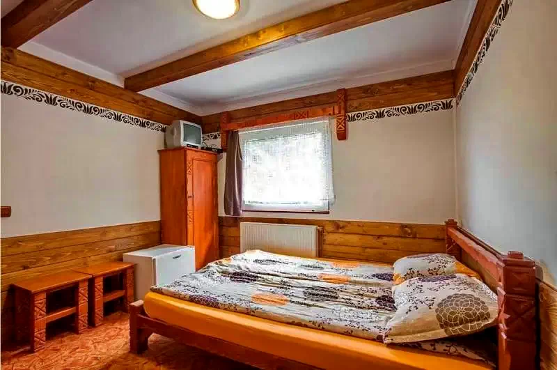 Gheorgheni Cazare | Motel (K0375-14) Imaginea poate fi supusă drepturilor de autor. Se recomandă contactarea titularului drepturilor.
