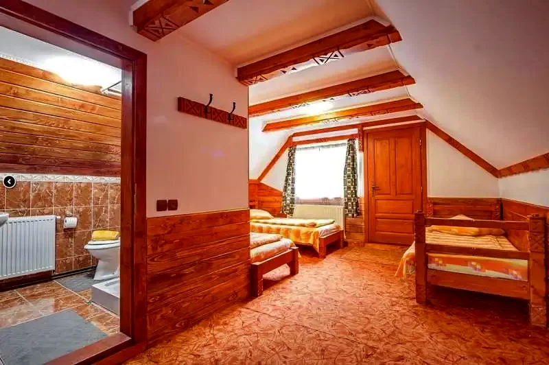 Gyergyószentmiklós Szállás | Motel (K0375-16) A kép szerzői jogvédelem alatt állhat. Javasolt a kapcsolatfelvétel a jog tulajdonossal.