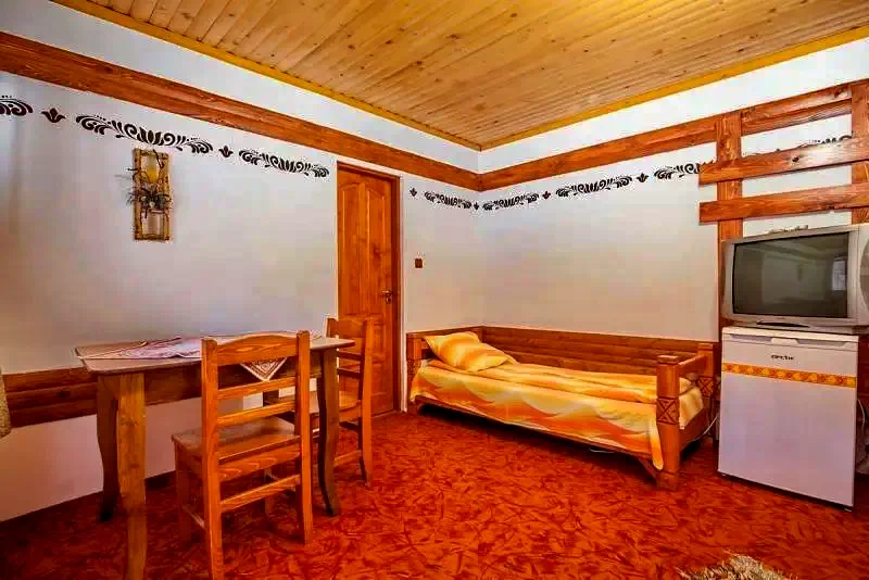 Gyergyószentmiklós Szállás | Motel (K0375-26) A kép szerzői jogvédelem alatt állhat. Javasolt a kapcsolatfelvétel a jog tulajdonossal.