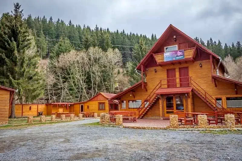 Gheorgheni Cazare | Motel (K0375-37) Imaginea poate fi supusă drepturilor de autor. Se recomandă contactarea titularului drepturilor.