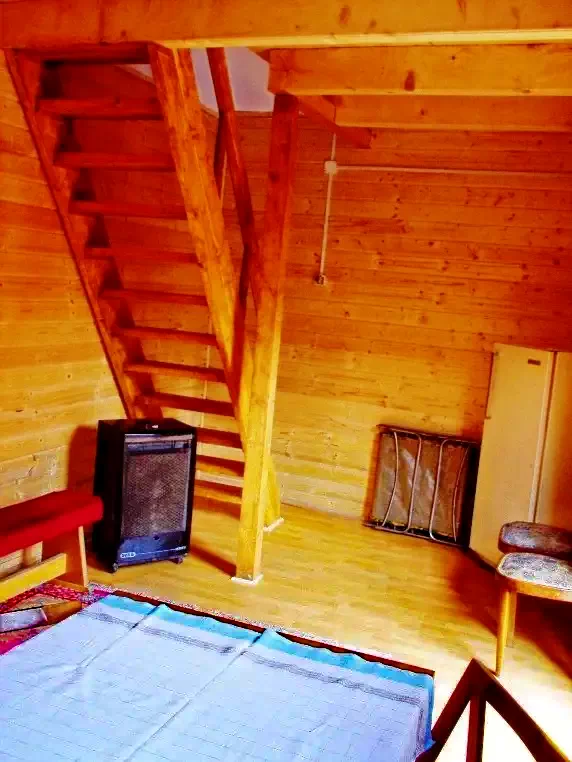 Gyergyószentmiklós Szállás | Kulcsosház (K0377-6) A kép szerzői jogvédelem alatt állhat. Javasolt a kapcsolatfelvétel a jog tulajdonossal.