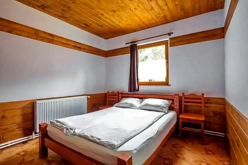 Gheorgheni Cazare | Motel (K0376-18) Imaginea poate fi supusă drepturilor de autor. Se recomandă contactarea titularului drepturilor.