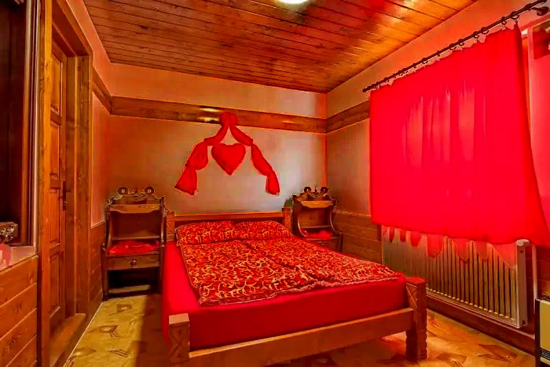 Gheorgheni Cazare | Motel (K0376-20) Imaginea poate fi supusă drepturilor de autor. Se recomandă contactarea titularului drepturilor.