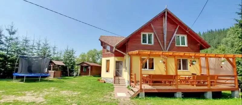 Gyergyószentmiklós Szállás | Üdülőfalu (K0378-13) A kép szerzői jogvédelem alatt állhat. Javasolt a kapcsolatfelvétel a jog tulajdonossal.