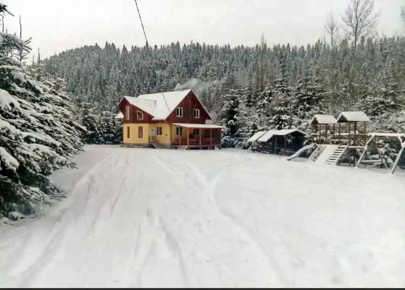 Gyergyószentmiklós Szállás | Üdülőfalu (K0378-17) A kép szerzői jogvédelem alatt állhat. Javasolt a kapcsolatfelvétel a jog tulajdonossal.