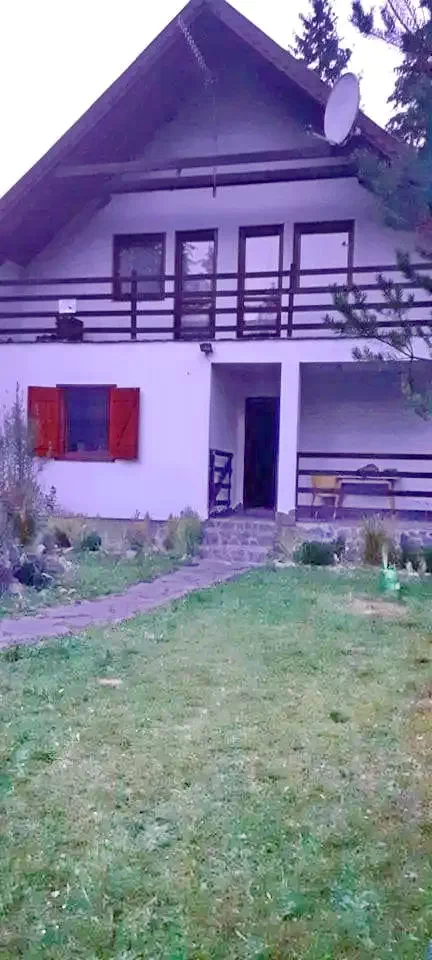 Gheorgheni Cazare | Cabană (K0623-6) Imaginea poate fi supusă drepturilor de autor. Se recomandă contactarea titularului drepturilor.