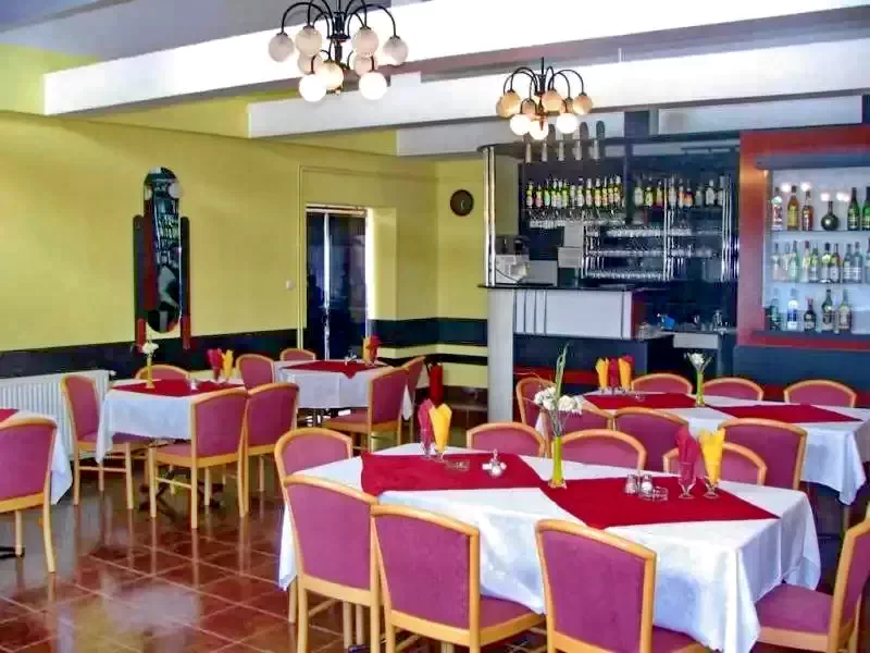 Gheorgheni Cazare | Motel (K0640-11) Imaginea poate fi supusă drepturilor de autor. Se recomandă contactarea titularului drepturilor.