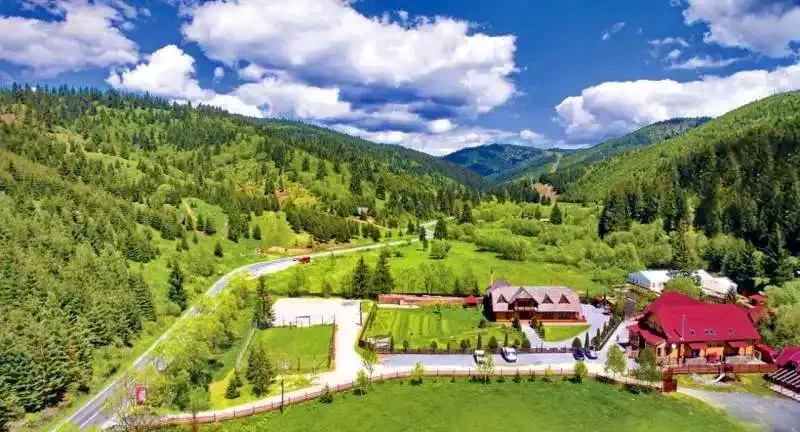 Gyergyószentmiklós Szállás | Turisztikai panzió (K1293-1) A kép szerzői jogvédelem alatt állhat. Javasolt a kapcsolatfelvétel a jog tulajdonossal.