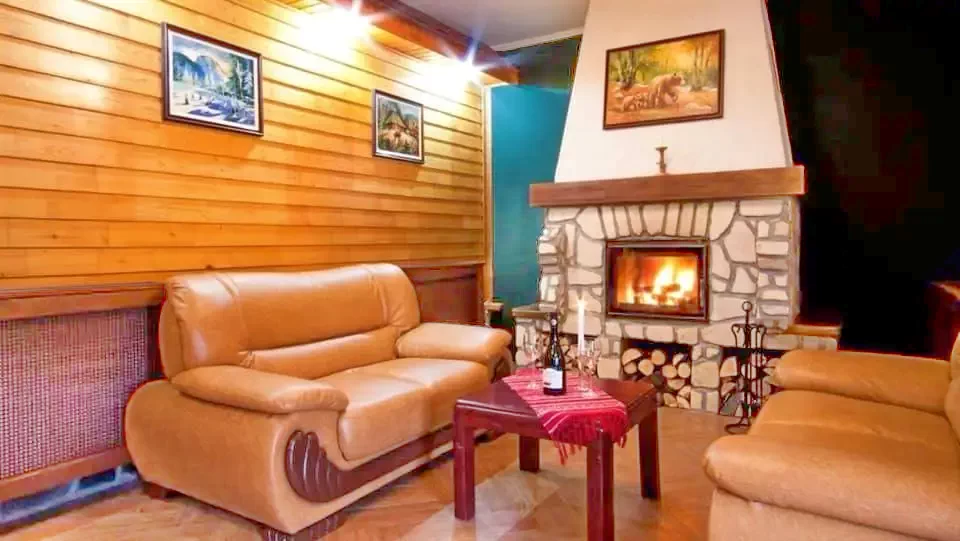 Gheorgheni Cazare | Motel (K1293-4) Imaginea poate fi supusă drepturilor de autor. Se recomandă contactarea titularului drepturilor.