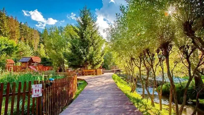 Gheorgheni Cazare | Motel (K1293-37) Imaginea poate fi supusă drepturilor de autor. Se recomandă contactarea titularului drepturilor.