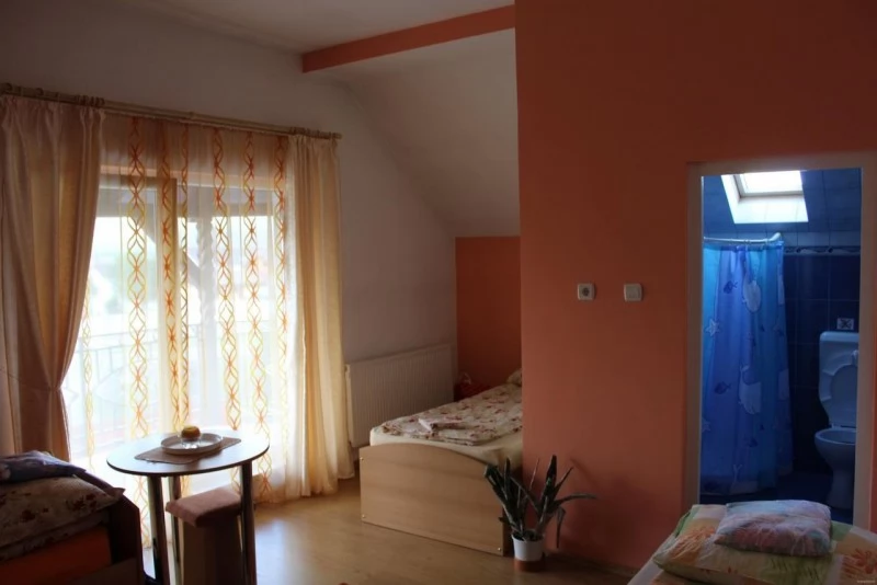 Gyergyószentmiklós Szállás | Motel (K1463-13) A kép szerzői jogvédelem alatt állhat. Javasolt a kapcsolatfelvétel a jog tulajdonossal.