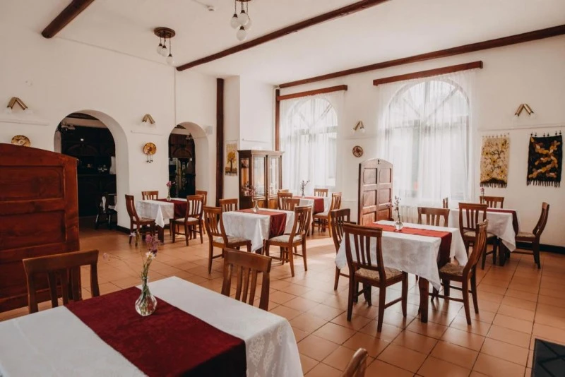 Gyergyószentmiklós Szállás | Motel (K1562-2) A kép szerzői jogvédelem alatt állhat. Javasolt a kapcsolatfelvétel a jog tulajdonossal.