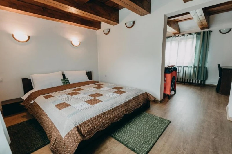 Gyergyószentmiklós Szállás | Motel (K1562-10) A kép szerzői jogvédelem alatt állhat. Javasolt a kapcsolatfelvétel a jog tulajdonossal.