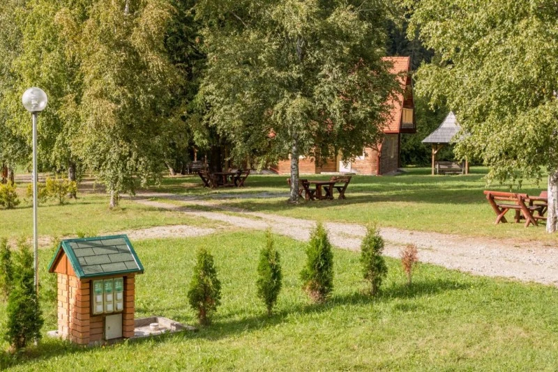 Gheorgheni Cazare | Motel (K1562-28) Imaginea poate fi supusă drepturilor de autor. Se recomandă contactarea titularului drepturilor.