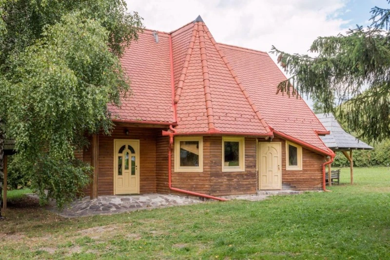 Gheorgheni Cazare | Motel (K1562-38) Imaginea poate fi supusă drepturilor de autor. Se recomandă contactarea titularului drepturilor.