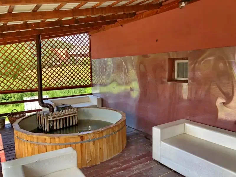 Sovata Cazare | Motel (K0117-2) Imaginea poate fi supusă drepturilor de autor. Se recomandă contactarea titularului drepturilor.