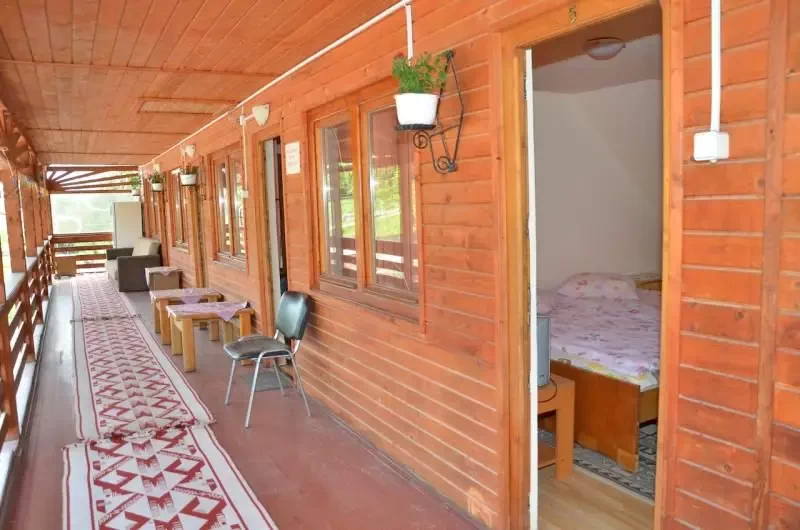 Szováta Szállás | Motel (K0117-9) A kép szerzői jogvédelem alatt állhat. Javasolt a kapcsolatfelvétel a jog tulajdonossal.