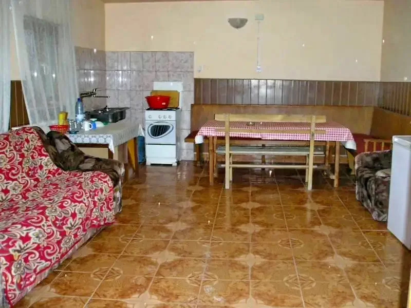 Sovata Cazare | Motel (K0117-30) Imaginea poate fi supusă drepturilor de autor. Se recomandă contactarea titularului drepturilor.