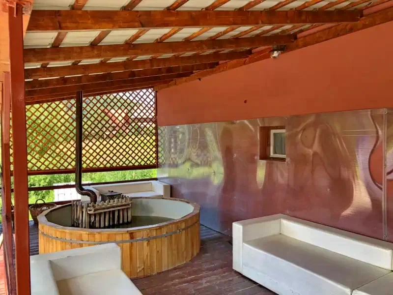 Sovata Cazare | Motel (K0117-34) Imaginea poate fi supusă drepturilor de autor. Se recomandă contactarea titularului drepturilor.