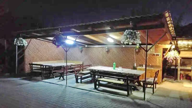 Szováta Szállás | Motel (K0117-36) A kép szerzői jogvédelem alatt állhat. Javasolt a kapcsolatfelvétel a jog tulajdonossal.