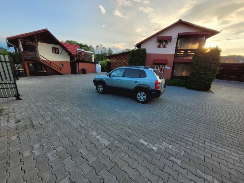 Szováta Szállás | Motel (K0117-42) A kép szerzői jogvédelem alatt állhat. Javasolt a kapcsolatfelvétel a jog tulajdonossal.