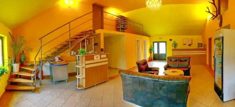 Aiud Cazare | Vilă turistică (K1150-1) Imaginea poate fi supusă drepturilor de autor. Se recomandă contactarea titularului drepturilor.