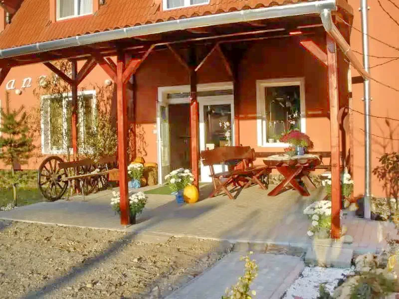 Székelyudvarhely Szállás | Motel (K0091-17) A kép szerzői jogvédelem alatt állhat. Javasolt a kapcsolatfelvétel a jog tulajdonossal.