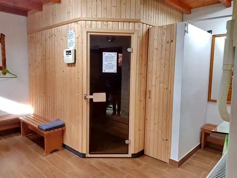 Székelyudvarhely Szállás | Motel (K0091-35) A kép szerzői jogvédelem alatt állhat. Javasolt a kapcsolatfelvétel a jog tulajdonossal.