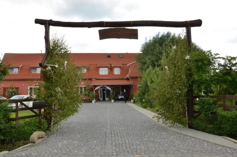 Székelyudvarhely Szállás | Motel (K0091-62) A kép szerzői jogvédelem alatt állhat. Javasolt a kapcsolatfelvétel a jog tulajdonossal.