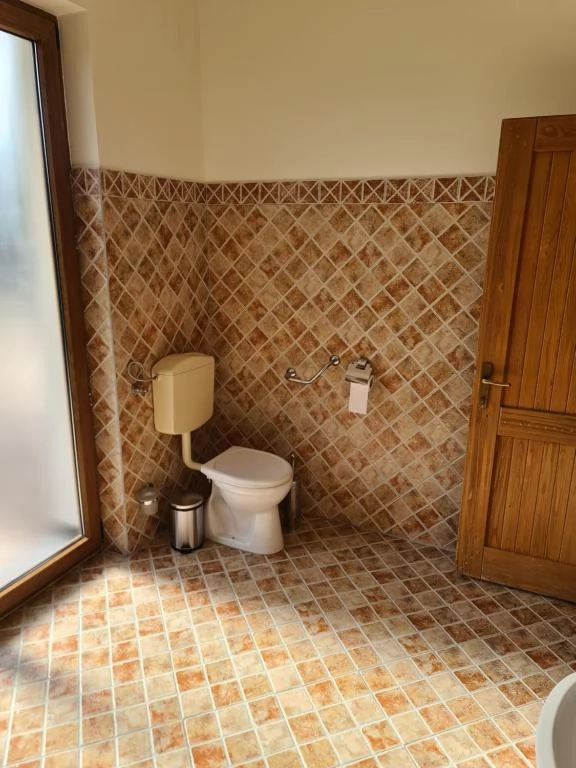 Székelyudvarhely Szállás | Motel (K0139-13) A kép szerzői jogvédelem alatt állhat. Javasolt a kapcsolatfelvétel a jog tulajdonossal.