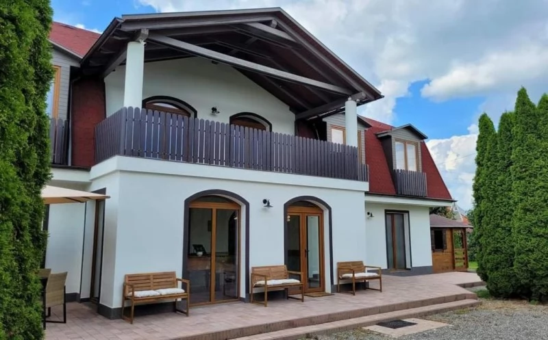 Székelyudvarhely Szállás | Motel (K0139-18) A kép szerzői jogvédelem alatt állhat. Javasolt a kapcsolatfelvétel a jog tulajdonossal.