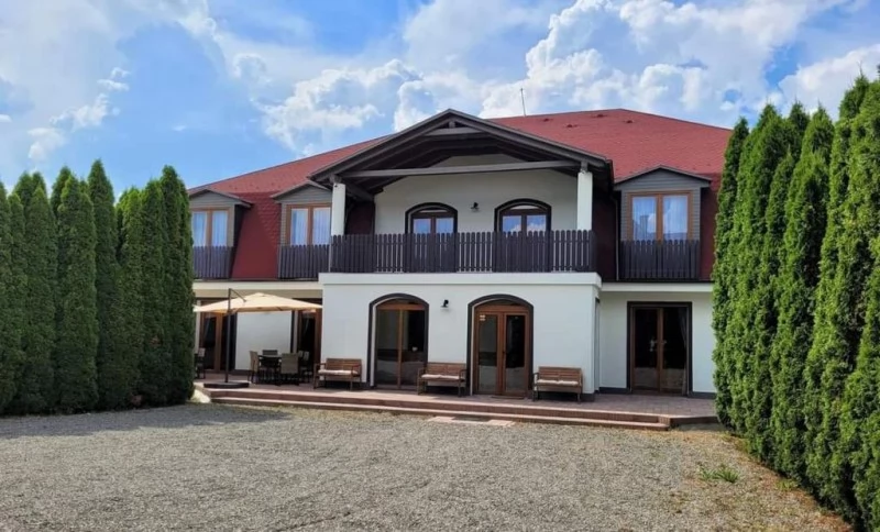 Odorheiu Secuiesc Cazare | Motel (K0139-22) Imaginea poate fi supusă drepturilor de autor. Se recomandă contactarea titularului drepturilor.