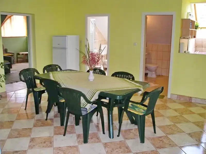 Székelyudvarhely Szállás | Motel (K0235-2) A kép szerzői jogvédelem alatt állhat. Javasolt a kapcsolatfelvétel a jog tulajdonossal.