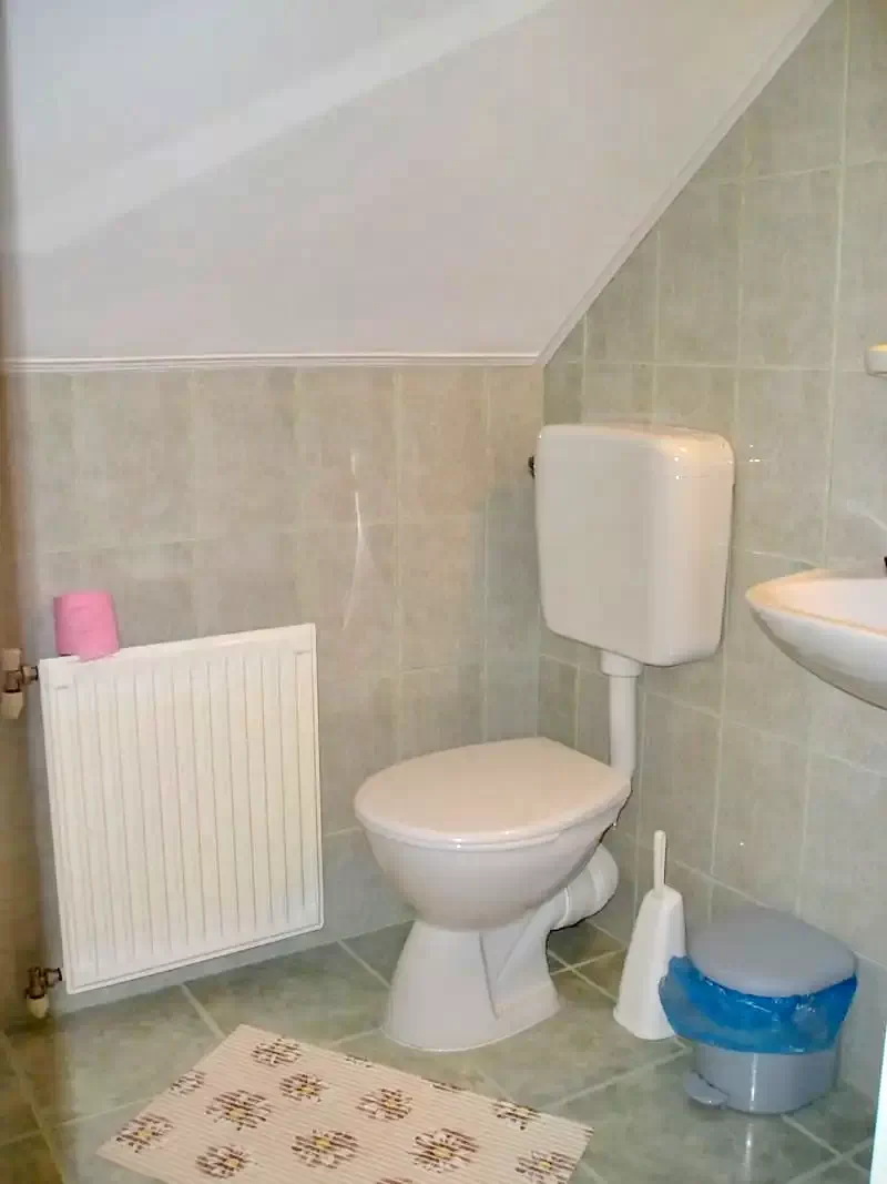 Odorheiu Secuiesc Cazare | Motel (K0235-4) Imaginea poate fi supusă drepturilor de autor. Se recomandă contactarea titularului drepturilor.