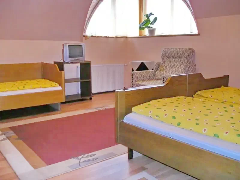 Székelyudvarhely Szállás | Motel (K0235-5) A kép szerzői jogvédelem alatt állhat. Javasolt a kapcsolatfelvétel a jog tulajdonossal.