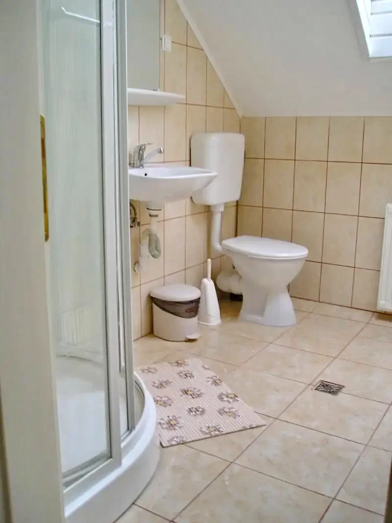 Székelyudvarhely Szállás | Panzió (K0235-6) A kép szerzői jogvédelem alatt állhat. Javasolt a kapcsolatfelvétel a jog tulajdonossal. Székelyudvarhely Szállás | Panzió (K0235-6) A kép szerzői jogvédelem alatt állhat. Javasolt a kapcsolatfelvétel a jog tulajdonossal.