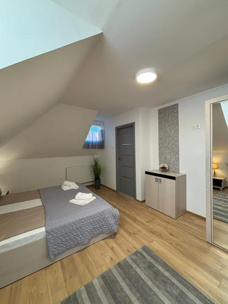 Székelyudvarhely Szállás | Motel (K0274-2) A kép szerzői jogvédelem alatt állhat. Javasolt a kapcsolatfelvétel a jog tulajdonossal.