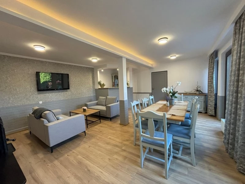 Odorheiu Secuiesc Cazare | Motel (K0274-3) Imaginea poate fi supusă drepturilor de autor. Se recomandă contactarea titularului drepturilor.