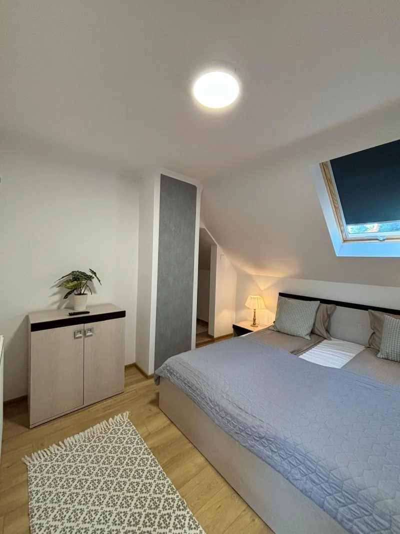 Odorheiu Secuiesc Cazare | Motel (K0274-10) Imaginea poate fi supusă drepturilor de autor. Se recomandă contactarea titularului drepturilor.