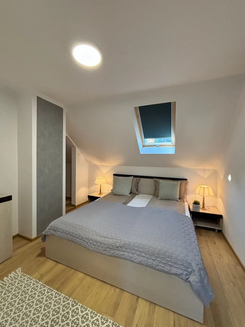 Székelyudvarhely Szállás | Motel (K0274-11) A kép szerzői jogvédelem alatt állhat. Javasolt a kapcsolatfelvétel a jog tulajdonossal.