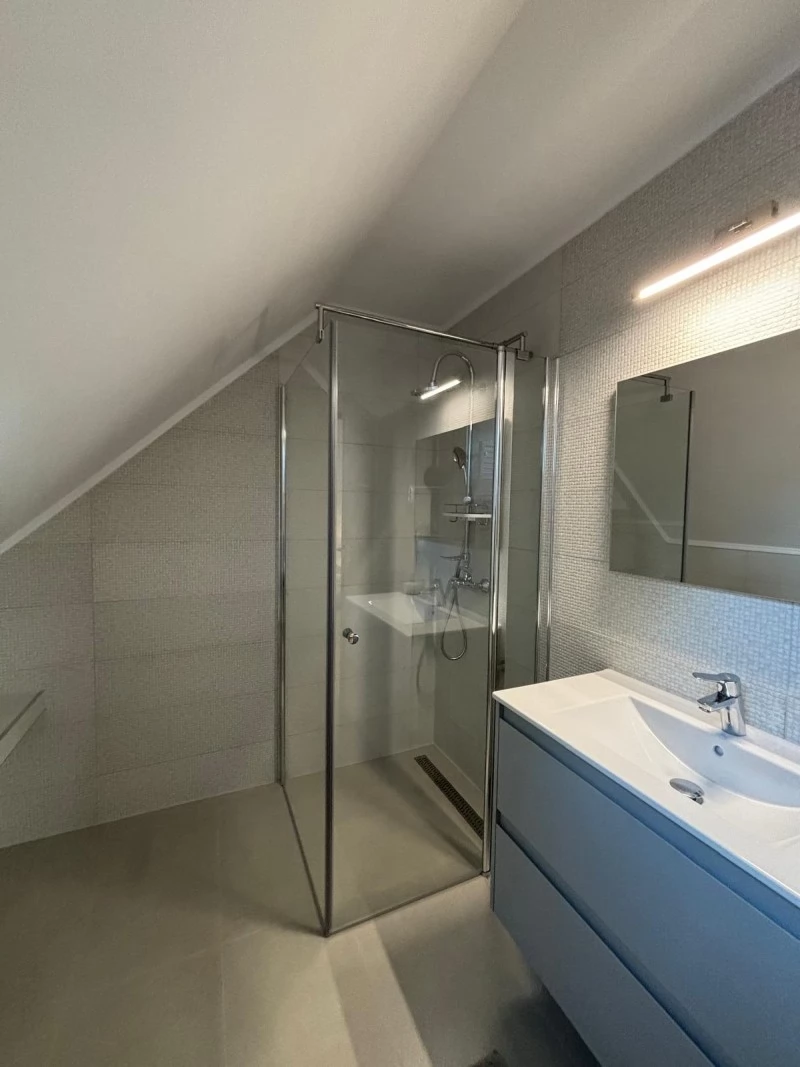 Odorheiu Secuiesc Cazare | Motel (K0274-17) Imaginea poate fi supusă drepturilor de autor. Se recomandă contactarea titularului drepturilor.