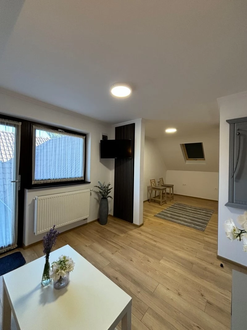 Odorheiu Secuiesc Cazare | Motel (K0274-19) Imaginea poate fi supusă drepturilor de autor. Se recomandă contactarea titularului drepturilor.