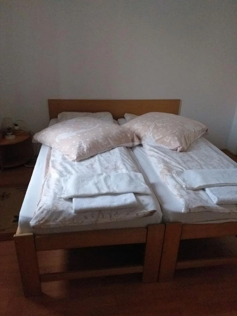 Székelyudvarhely Szállás | Üdülőfalu (K0298-5) A kép szerzői jogvédelem alatt állhat. Javasolt a kapcsolatfelvétel a jog tulajdonossal.