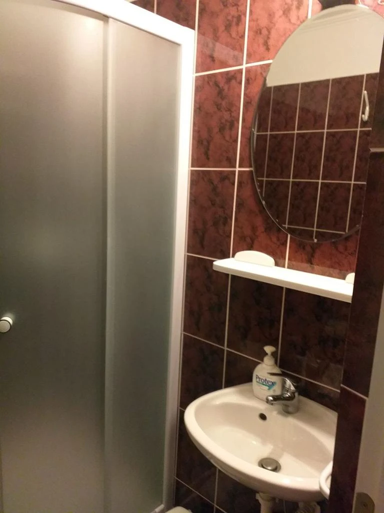 Odorheiu Secuiesc Cazare | Cabană (K0298-9) Imaginea poate fi supusă drepturilor de autor. Se recomandă contactarea titularului drepturilor.