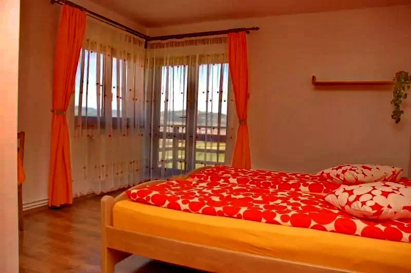 Székelyudvarhely Szállás | Motel (K0344-17) A kép szerzői jogvédelem alatt állhat. Javasolt a kapcsolatfelvétel a jog tulajdonossal.