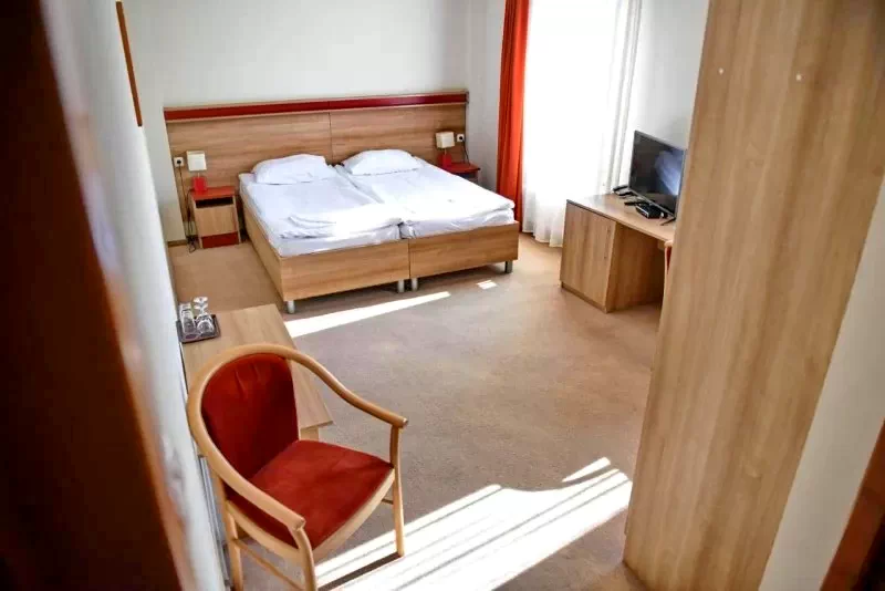 Odorheiu Secuiesc Cazare | Motel (K0370-28) Imaginea poate fi supusă drepturilor de autor. Se recomandă contactarea titularului drepturilor.