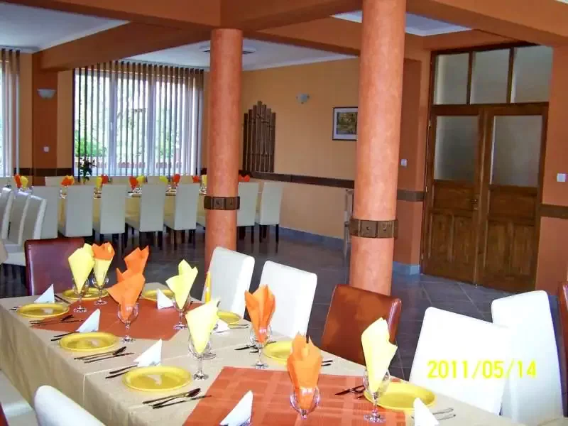 Székelyudvarhely Szállás | Motel (K0385-6) A kép szerzői jogvédelem alatt állhat. Javasolt a kapcsolatfelvétel a jog tulajdonossal.