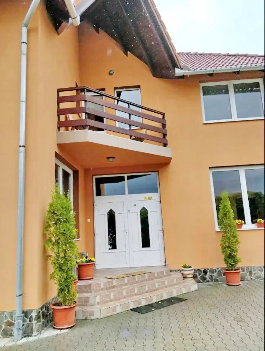 Székelyudvarhely Szállás | Motel (K0385-10) A kép szerzői jogvédelem alatt állhat. Javasolt a kapcsolatfelvétel a jog tulajdonossal.