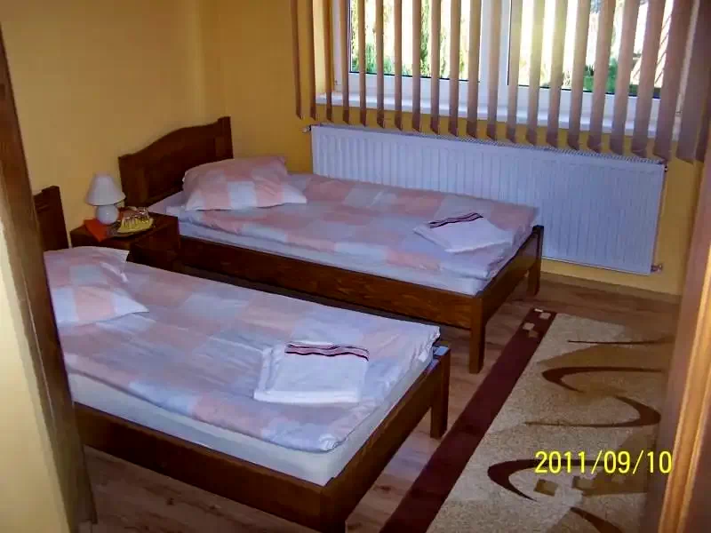 Odorheiu Secuiesc Cazare | Motel (K0385-15) Imaginea poate fi supusă drepturilor de autor. Se recomandă contactarea titularului drepturilor.
